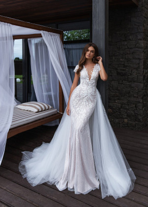 Mermaid Ivory Lace Beading Wedding Dress With Detachable Train Mermaid Ivory Lace Beading Wedding Dress With Detachable Train